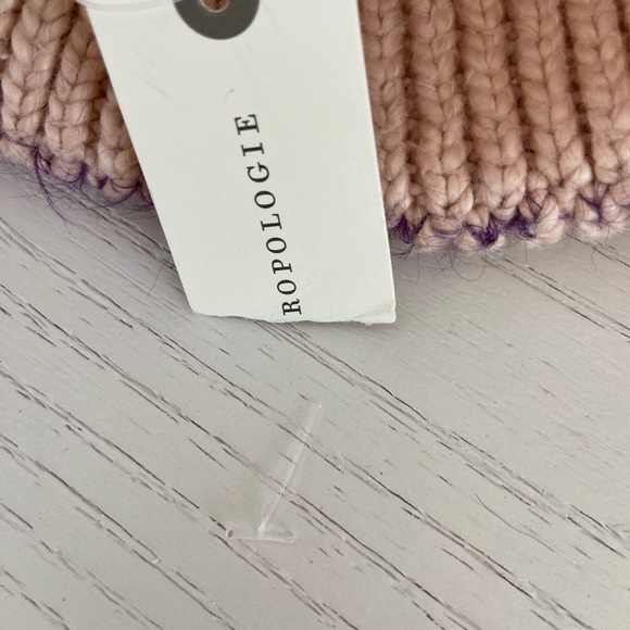 new with tags pinkish anthropologie knit ski winter hat with translucent sequins - Picture 6 of 8